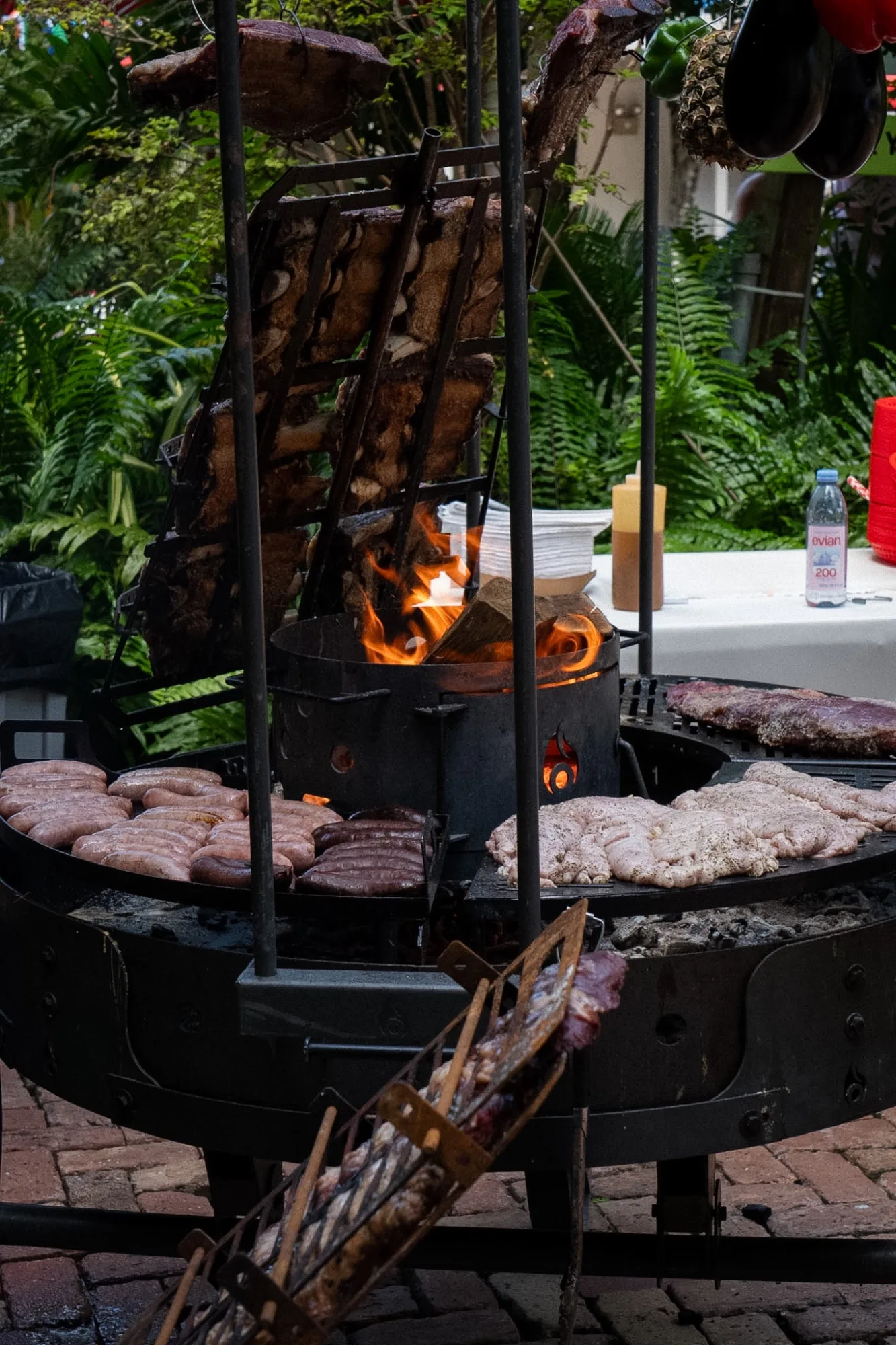 Peña Argentina en Miami. Asado, cantante y música en vivo.